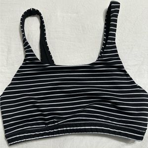 Fleo black/ white stripe small Selena sports bra